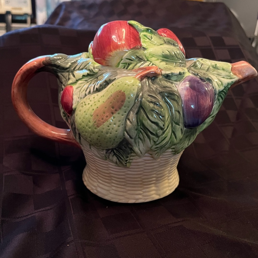 Teapot - Picture 2 of 6